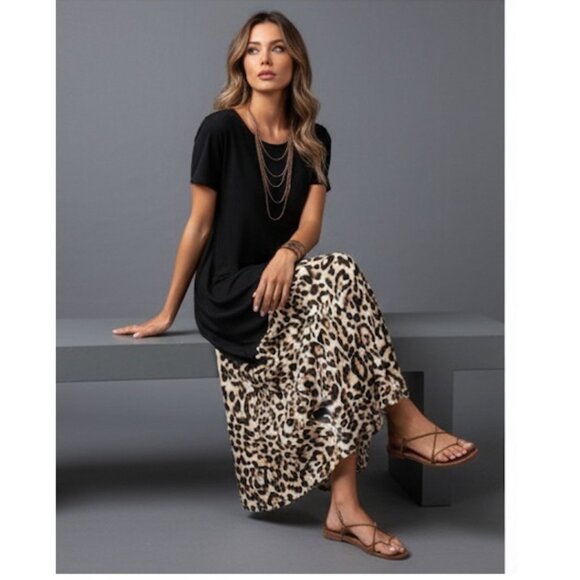 Black Leopard Print Tee Dress - Picture 3 of 6